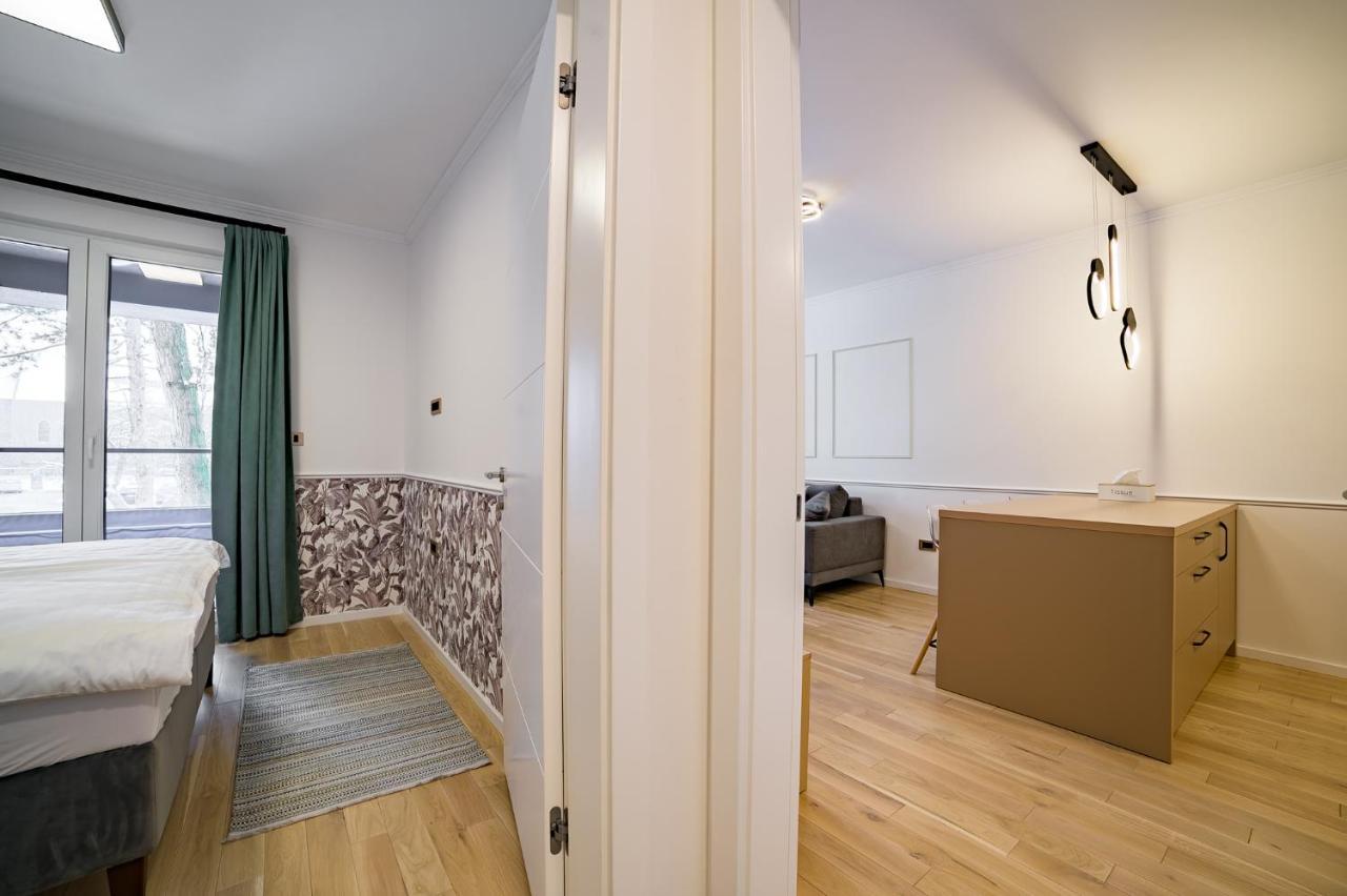 Apartman Epilux Tuzla Exterior photo